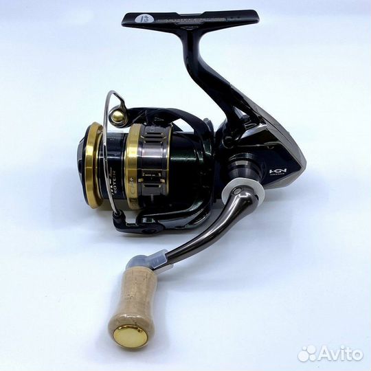 Катушка shimano 18 cardiff CI4+C3000MHG