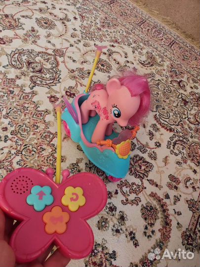 My Little Pony Пинки Пай на мопеде