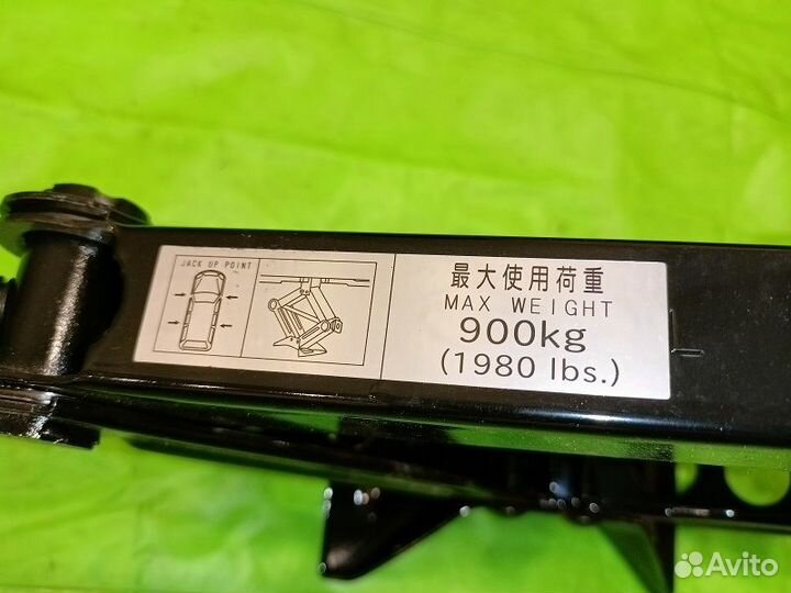 Домкрат оригинальный на Subaru Impreza XV GH7 2010