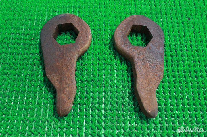 Торсионы в сборе на Chevrolet Suburban GMT800