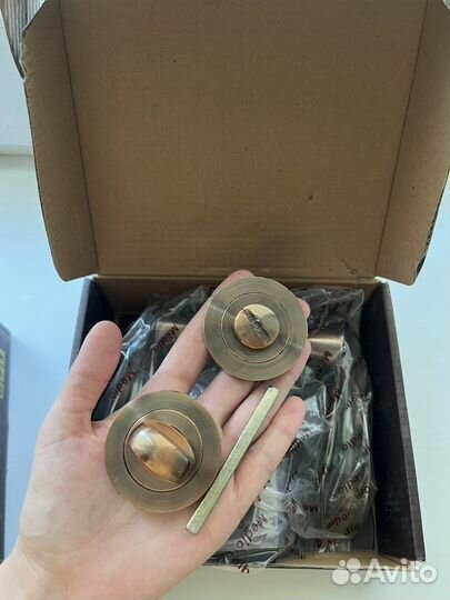 Дверные ручки межкомнатные