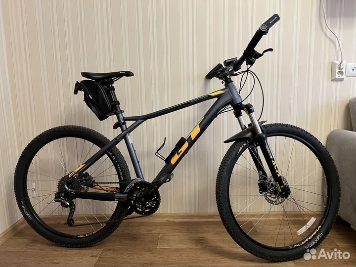 Велосипед gt avalanche comp L 27,5