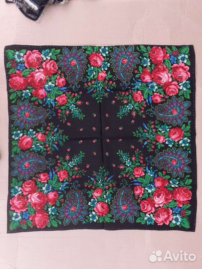 Платки чистошерстяные 85см с этикетками Павлопосад