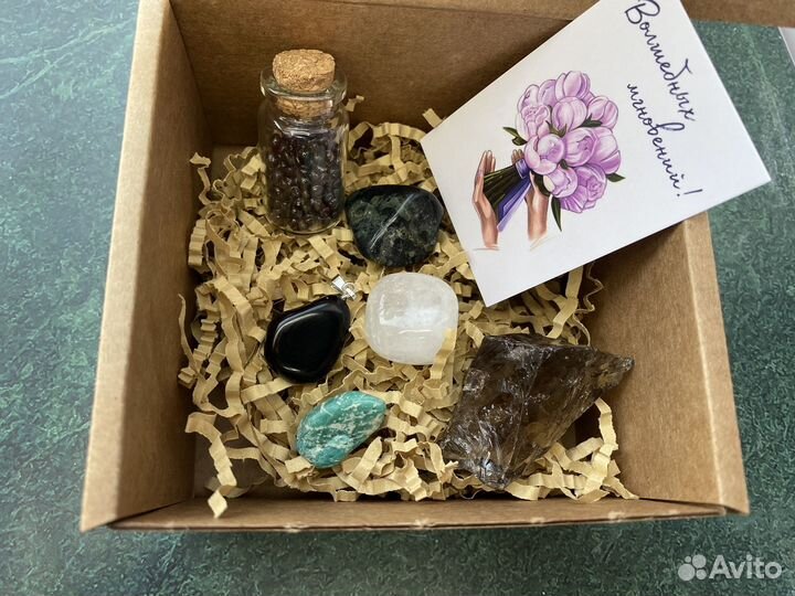 Бокс-сюрприз с натуральными камнями