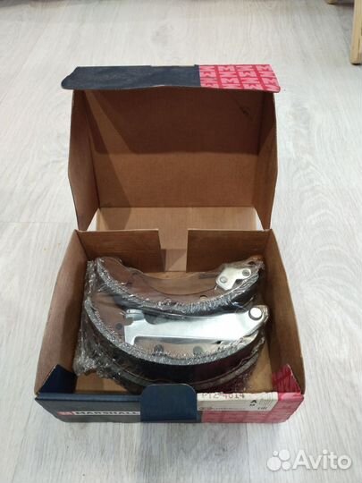 Тормозные барабанные колодки M2520203 Skoda