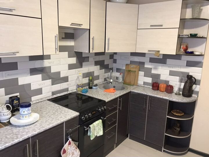 2-к. квартира, 51 м², 9/9 эт.