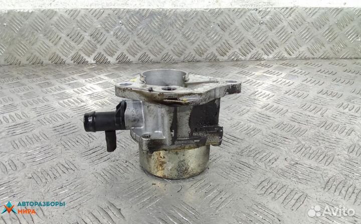 Насос вакуумный Renault Captur 2015