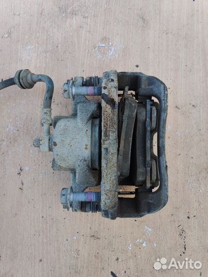 Суппорт правый всборе Chevrolet Cruze Astra j