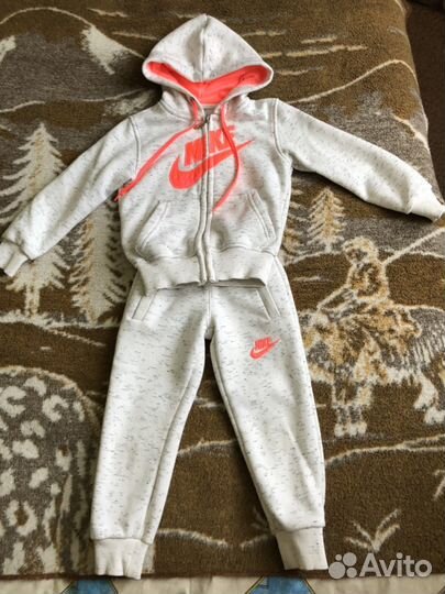 Спортивный костюм