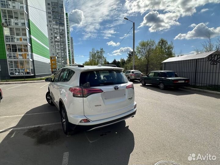 Toyota RAV4 2.5 AT, 2019, 49 000 км