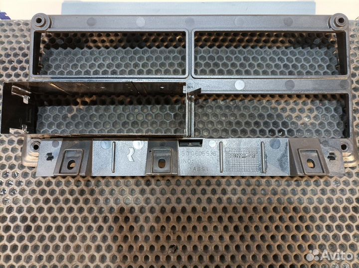 Рамка консоли салона верхняя Renault Premium