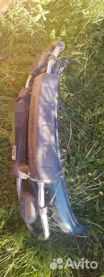 Передний бампер Mitsubishi delica