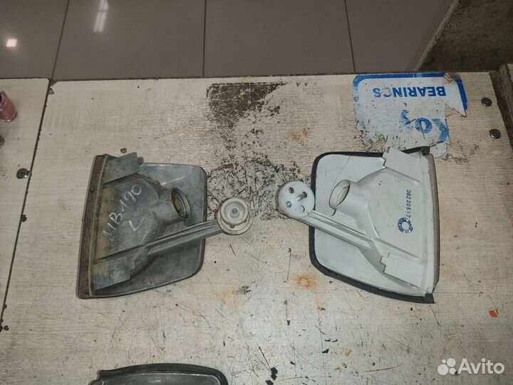 Указатель поворота левый и правый Mercedes W201