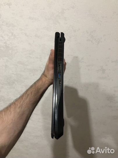 Ноутбук игровой MSI Phantom Pro Intel Core i7 2.8