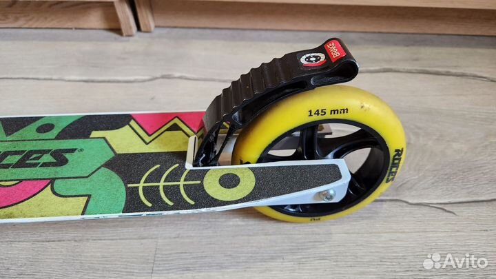 Самокат детский двухколесный Roces