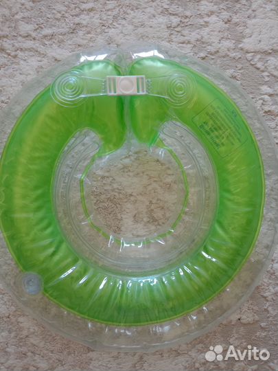 Круг для купания, круг на шею