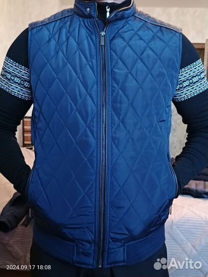 Жилет утеплённый