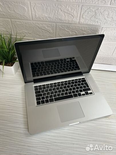 Apple Macbook pro 15