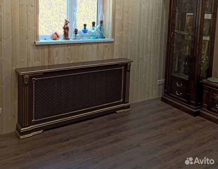 Экран решетка на батарею из массива дерева