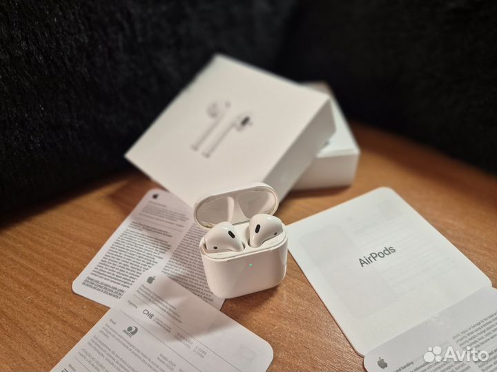 Беспроводные наушники apple airpods