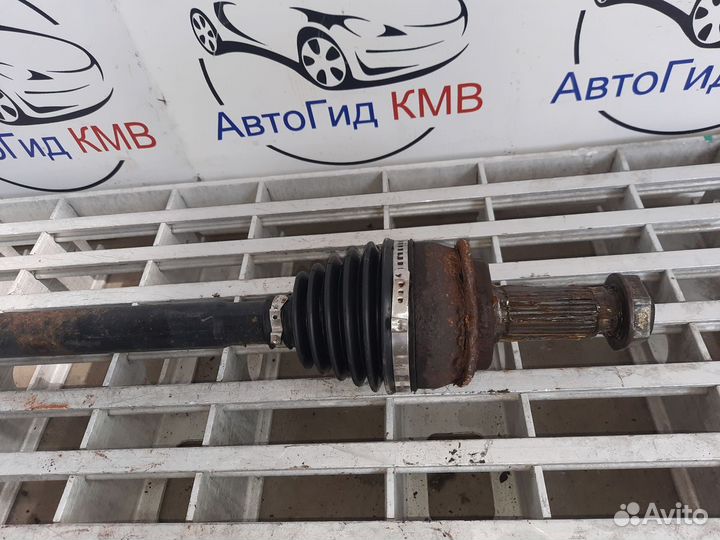 Привод задний правый Mercedes-Benz Vito