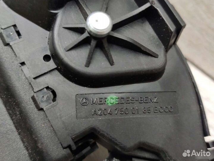 Замок крышки багажника Mercedes C W204