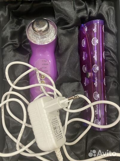 Ультразвуковой прибор для ухода за лицом