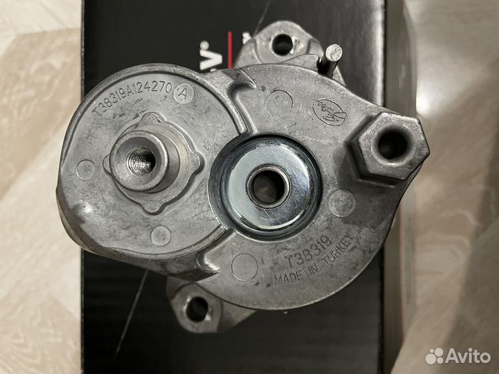 Натяжитель приводного ремня mercedes S 221