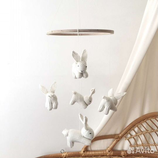 Детский мобиль в кроватку