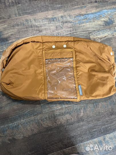 Зимний конверт в коляску с муфтой