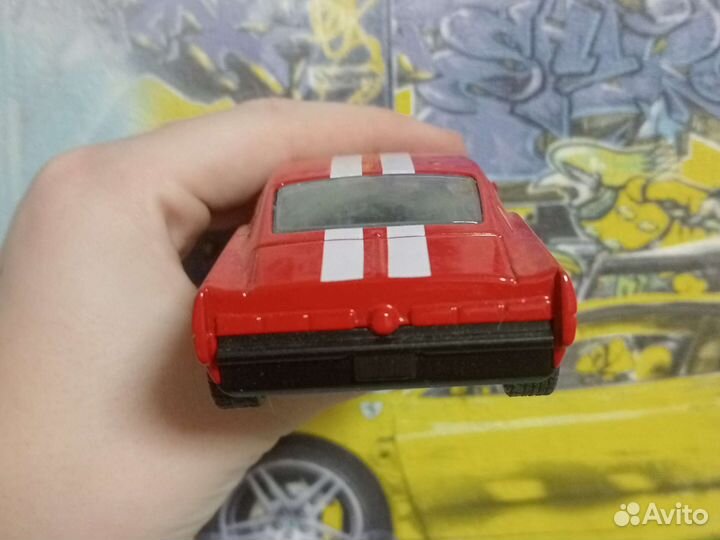 Машинка игрушечная