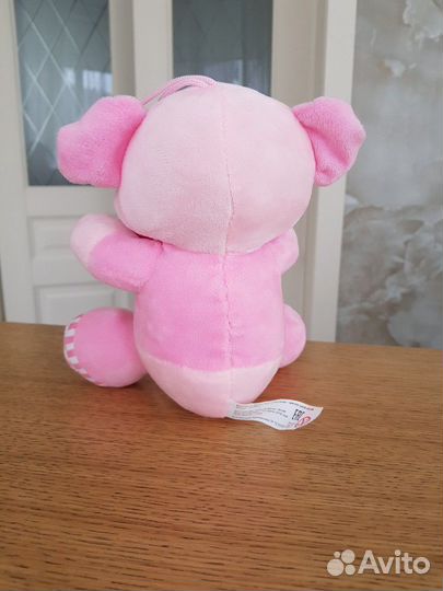 Хрюшка с сердцем