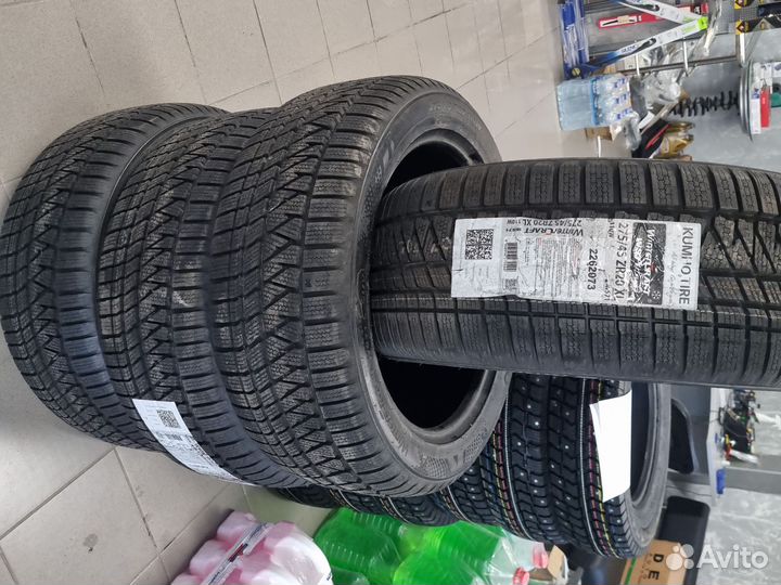 Kumho WinterCraft WS71 275/45 R20 110W