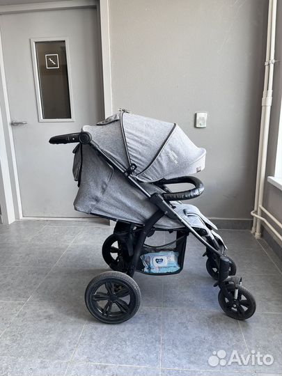 Прогулочная коляска bubago cross