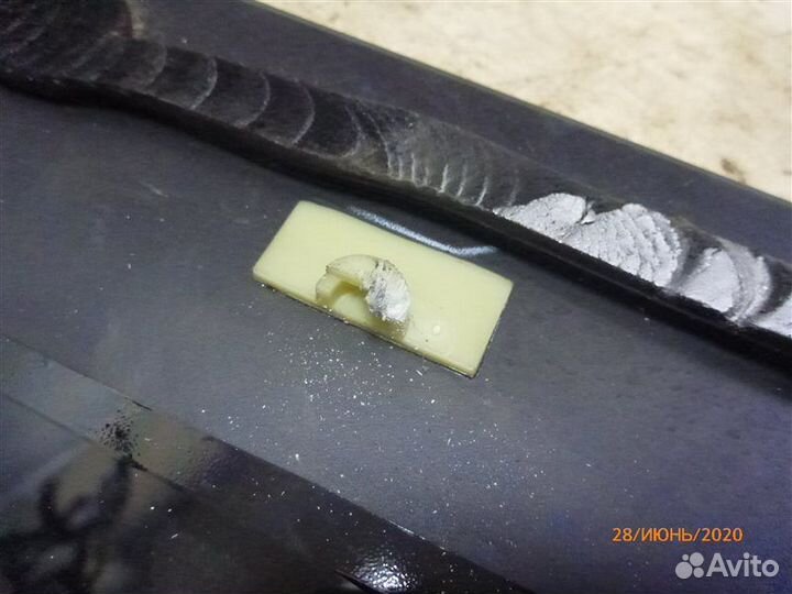 Стекло заднее правое Ford Maverick TM1 AJ6 2005