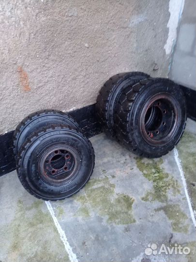 Колёса на вилочный погрузчик