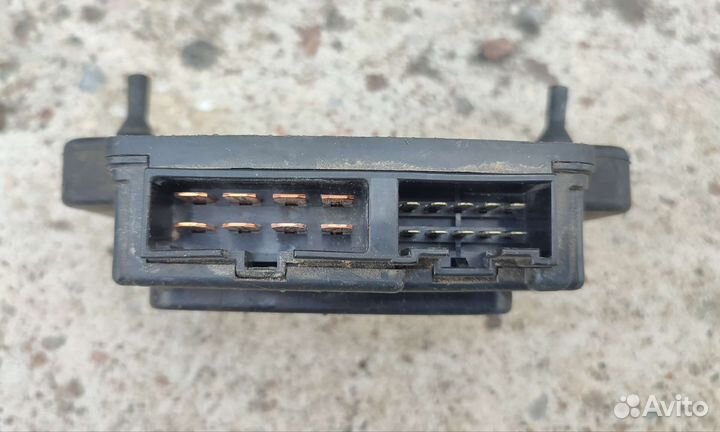 Блок предохранителей двигателя Kawasaki zx9r 98-02