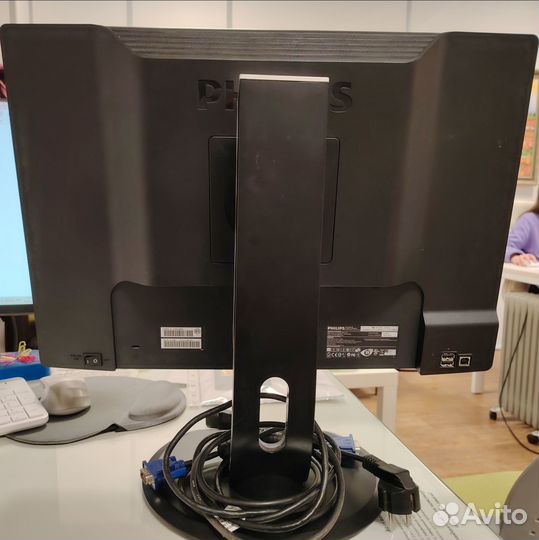 Монитор Philips 225PL2