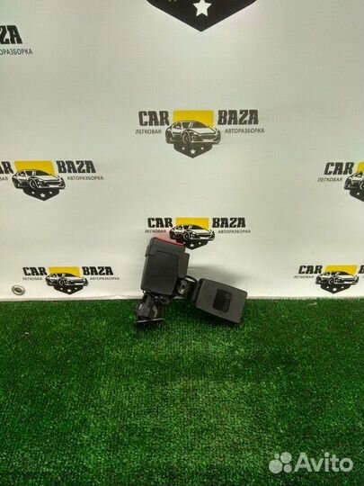 Замок ремня безопасности Audi Q3