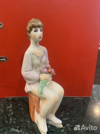 Фарфоровые статуэтки киев