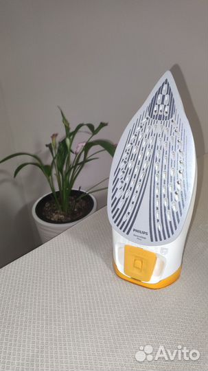 Утюг Philips GC4563/30 Azur, желтый/черный/белый