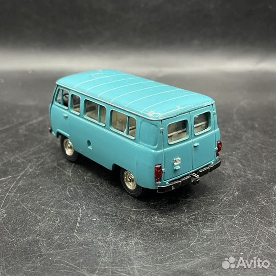 Модель Моделька Машина УАЗ 452 А41 1:43