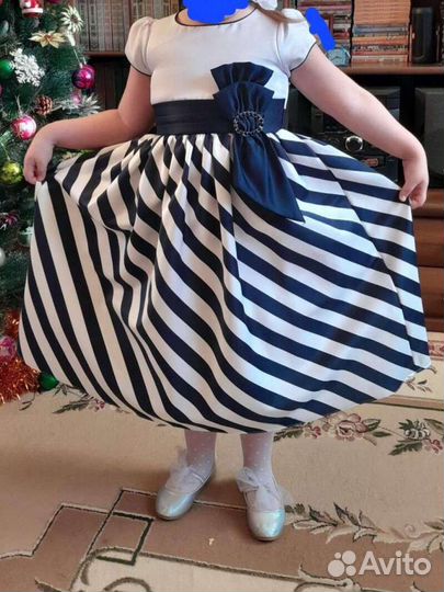 Нарядное платье для девочки