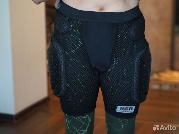 Защита для сноуборда шорты