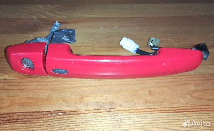 Ручка двери передняя левая с замком Suzuki SX4