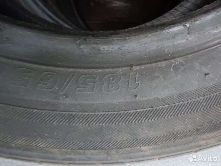 Kumho Solus KH17 18.4/65 R15