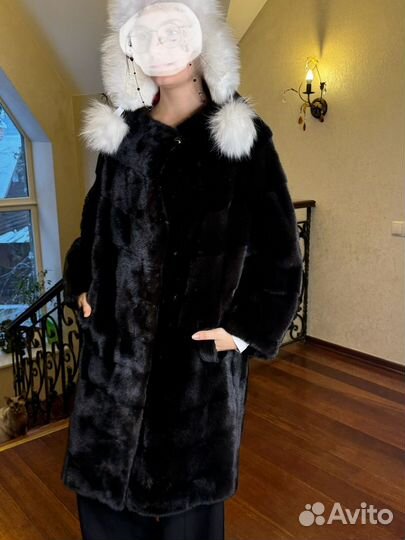 Норковая шуба black lama 46