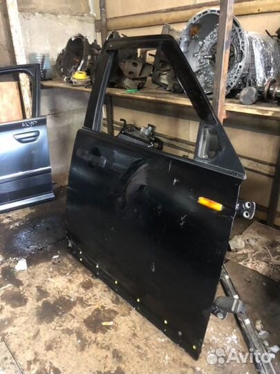 Дверь передняя правая Land Rover Discovery