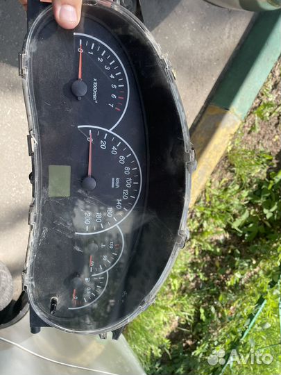 Приборка на LADA priora