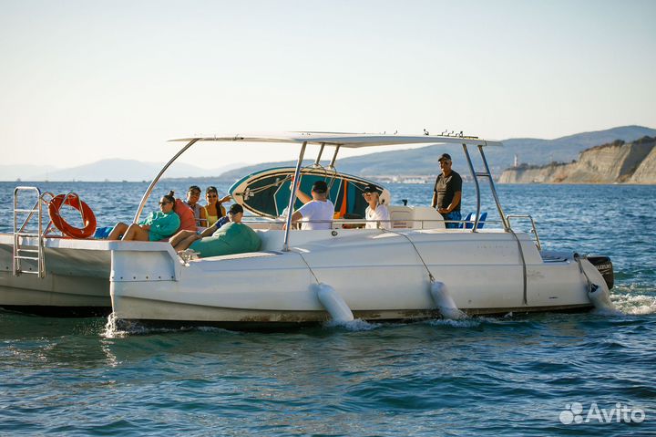 Аренда яхты, аренда катера, морские прогулки